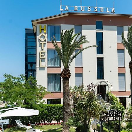 Hotel La Bussola Ortona Esterno foto