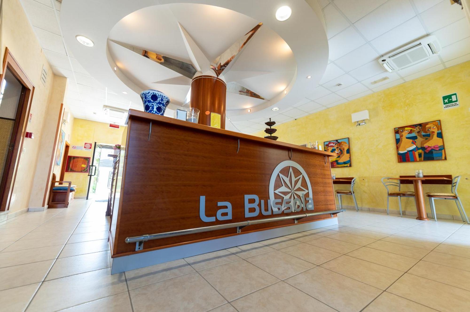 Hotel La Bussola Ortona Esterno foto