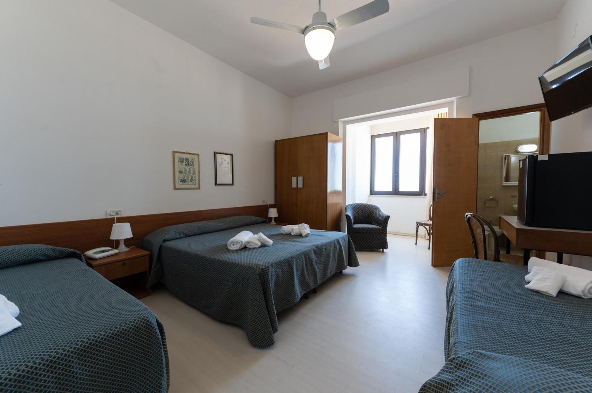 Hotel La Bussola Ortona Esterno foto